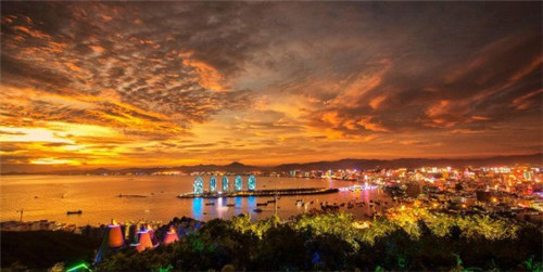 锦岸风华小区平面图（锦岸广场是哪个开发商开发的）